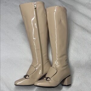 Beige/Cream Knee-High Patent Leather Women's Boots - Size 225 (5.5)